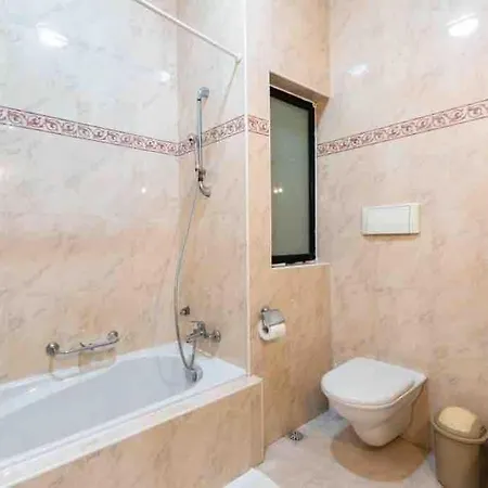 Luxury Seafront Retreat Overlooking Manoel Island Apartament *