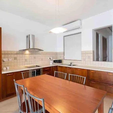 Luxury Seafront Retreat Overlooking Manoel Island Apartament Sliema